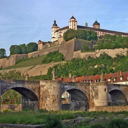 Ferienwohnung Am Wasserschloss 1-3 Ochsenfurt Dış mekan fotoğraf